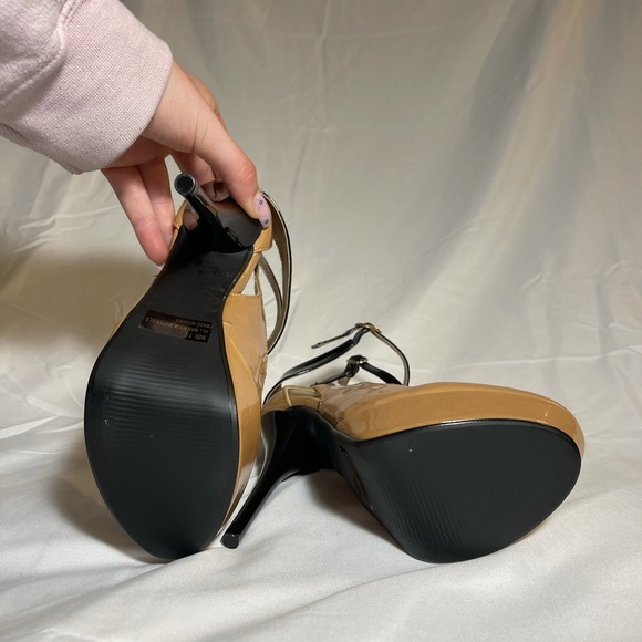 NWOT Qupid Heels - Picture 4 of 4